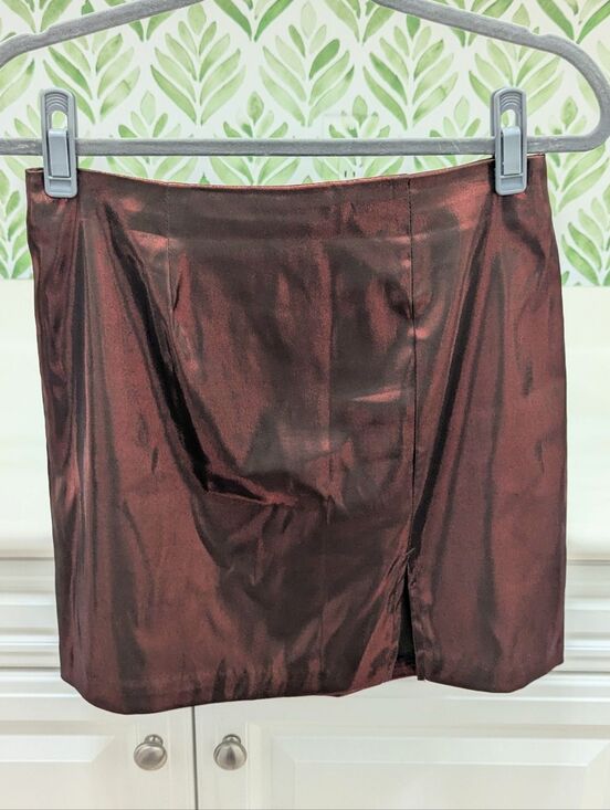 Younique Shimmery Iridescent Wine Burgundy Y2K 90s Mini Skirt Size 9/10 Vintage